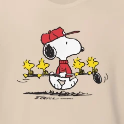 Hot Golf Club Adult T-Shirt Woodstock | Snoopy