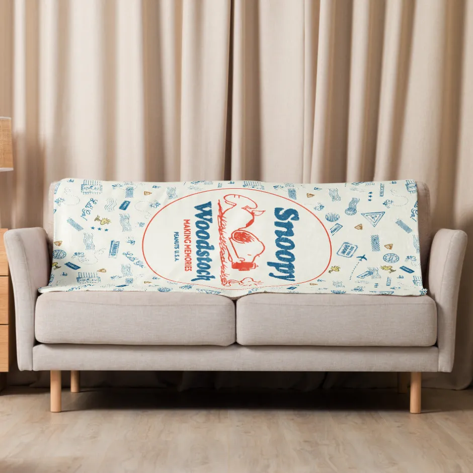 New Making Memories Sherpa Blanket Woodstock | Snoopy